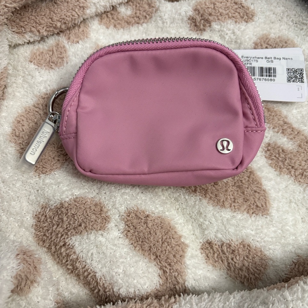 NWT Lululemon everywhere belt bag NANO